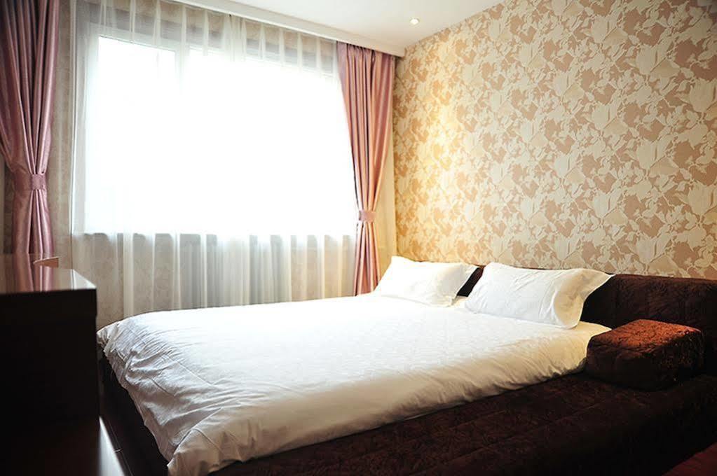 East Sacred Hotel Beijing Exterior photo