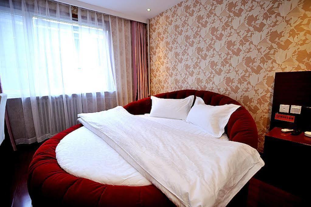 East Sacred Hotel Beijing Exterior photo