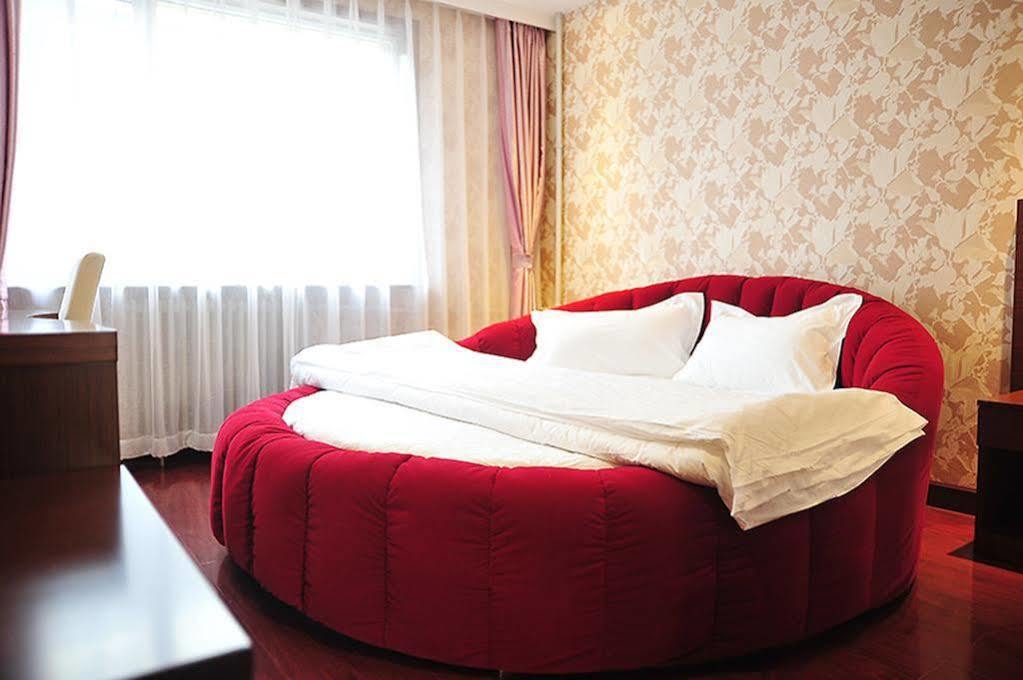 East Sacred Hotel Beijing Exterior photo