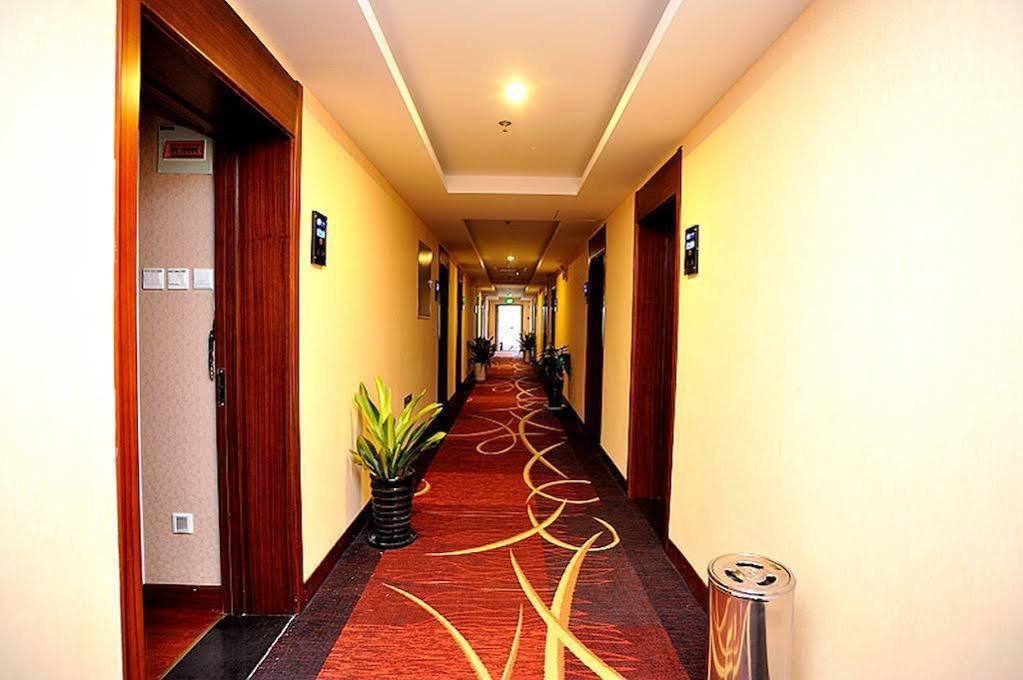 East Sacred Hotel Beijing Exterior photo